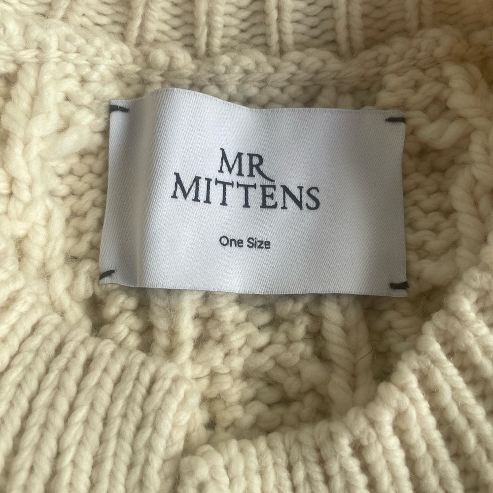 Mr. Mittens Chunky Cable Knit Wool Cardigan Ivory One Size Made in Peru - Picture 6 of 7